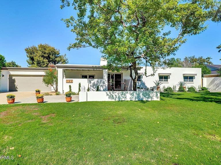 Photo of 132 W LAS PALMARITAS Drive