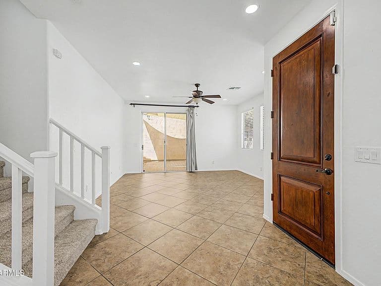 4282 E CARLA VISTA Drive photo 5